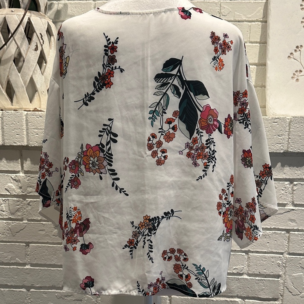 Source Unknown White Floral Tie-Front Blouse with Green and Pink Accents - Picture 6 of 11